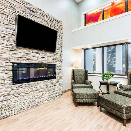 Comfort Inn Оуен Саунд Екстериор снимка
